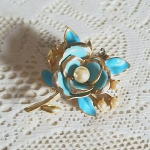 Stamped Coro Vintage Blue Pearl Gold Pin